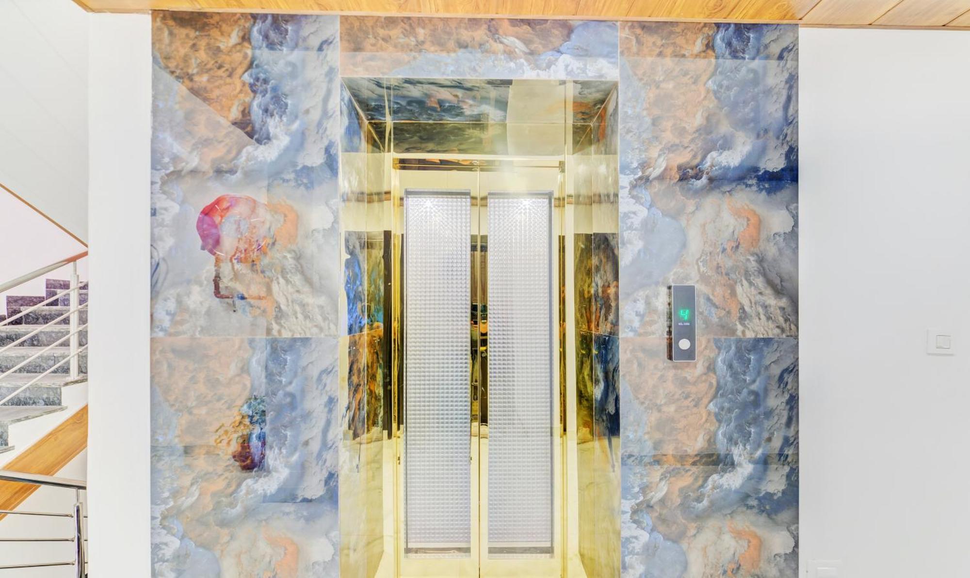 Hotel Nysha Palace Near Igi Airport Új-Delhi Kültér fotó