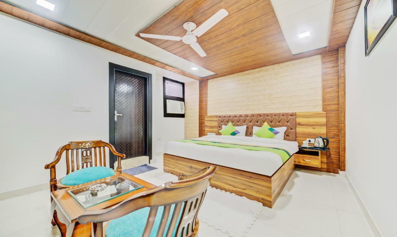 Hotel Nysha Palace Near Igi Airport Új-Delhi Kültér fotó