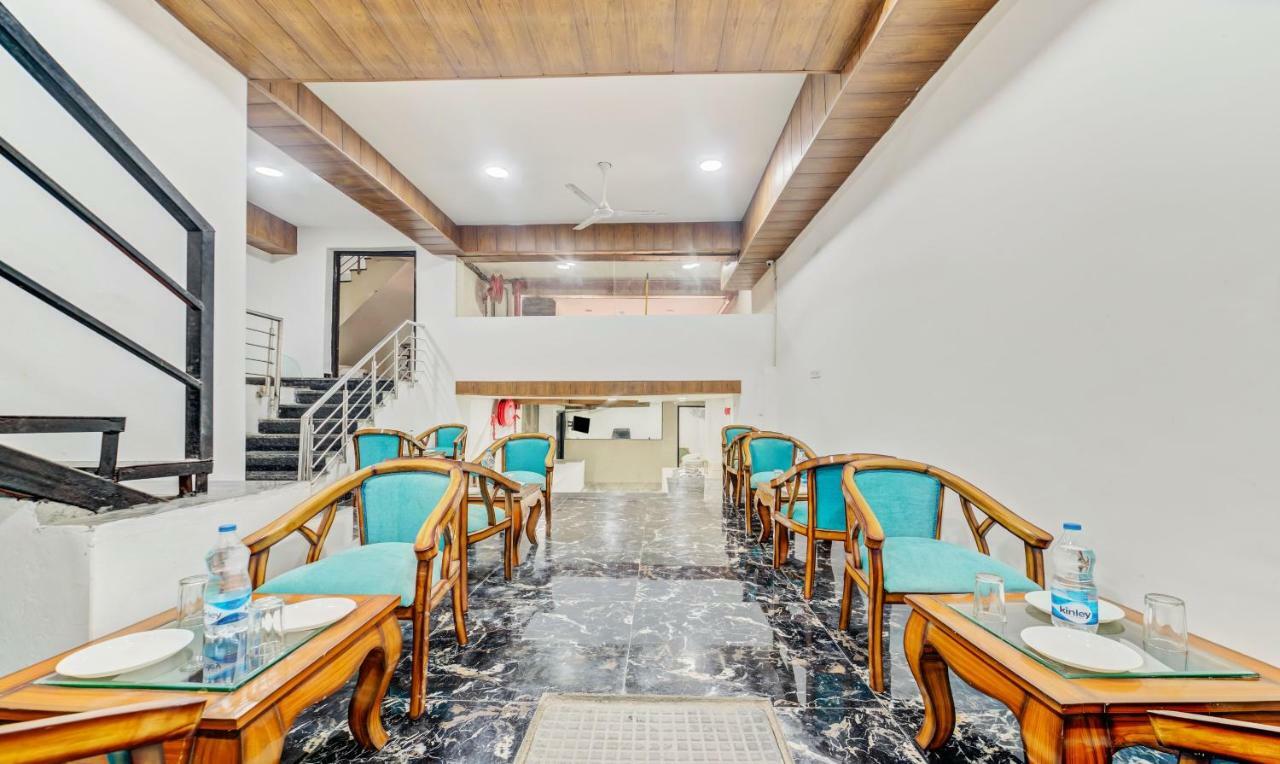 Hotel Nysha Palace Near Igi Airport Új-Delhi Kültér fotó