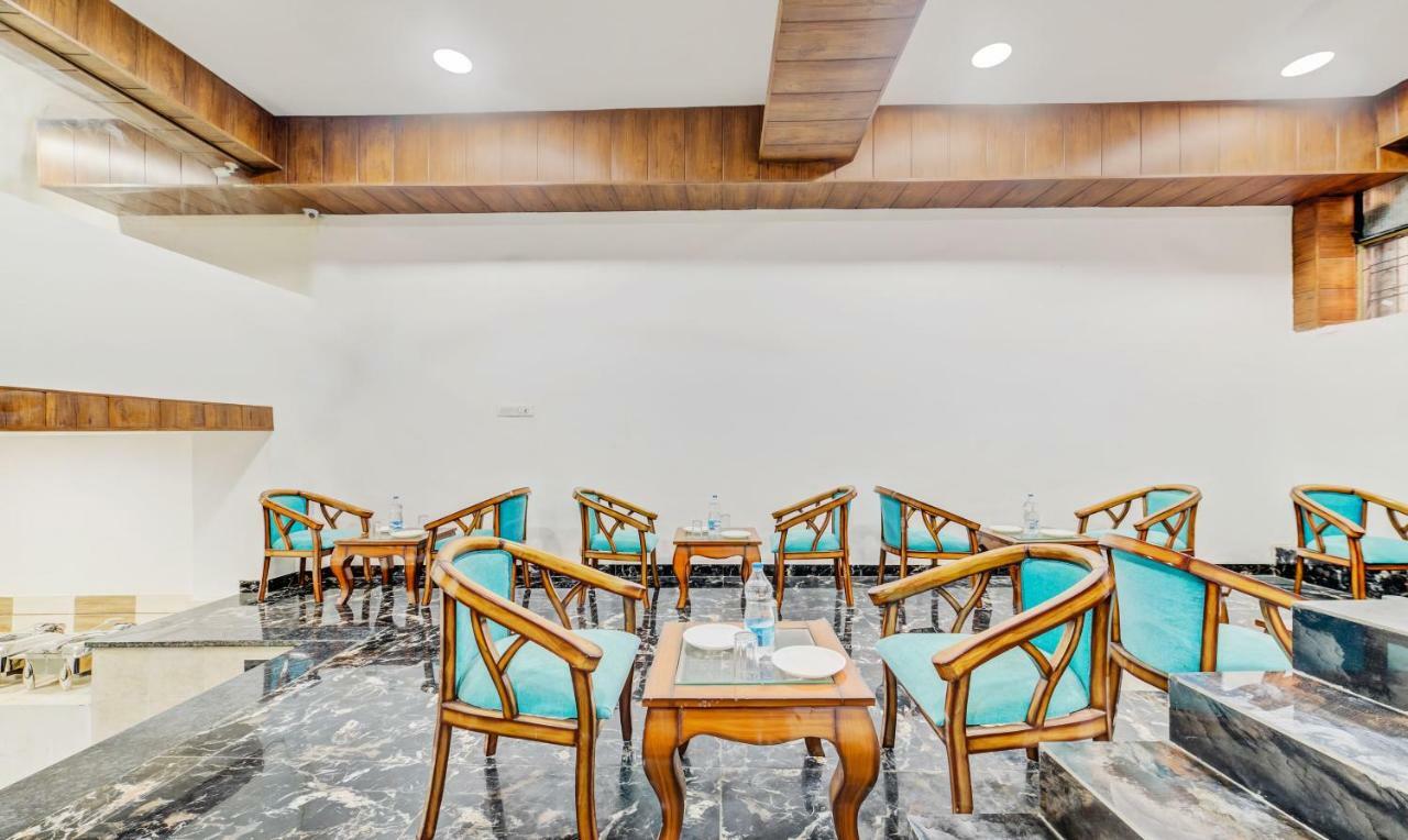 Hotel Nysha Palace Near Igi Airport Új-Delhi Kültér fotó